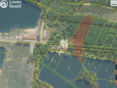 Prodej komerčního pozemku Čeperka č. 12