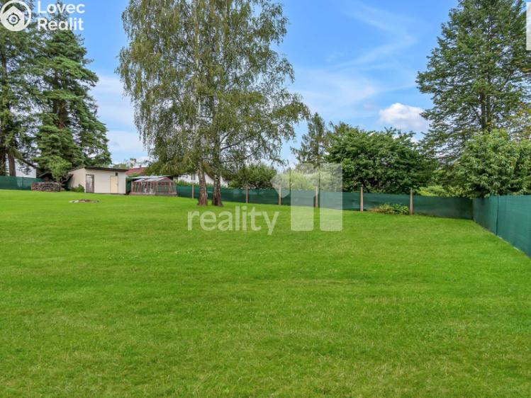 Prodej stavebního pozemku Kamenice, Kalinová 9 č. 1