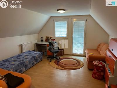 Prodej rodinného domu Loket č. 11