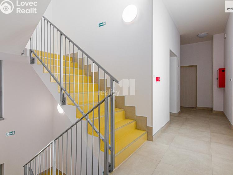 Pronájem bytu 3+KK Praha, V Holešovičkách 2518/36 č. 10