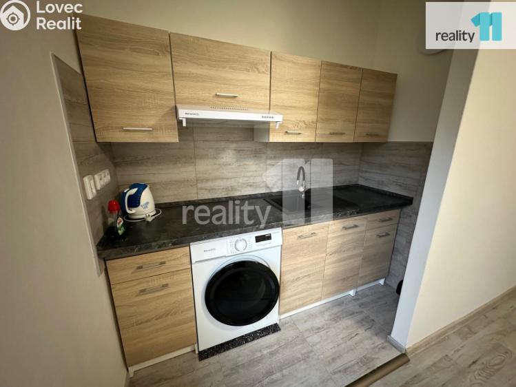 Pronájem bytu 1+KK Česká Lípa, Kozákova 441/18 č. 2