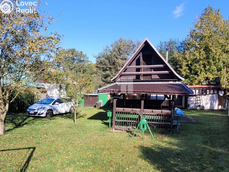 Prodej chaty Káraný č. 2