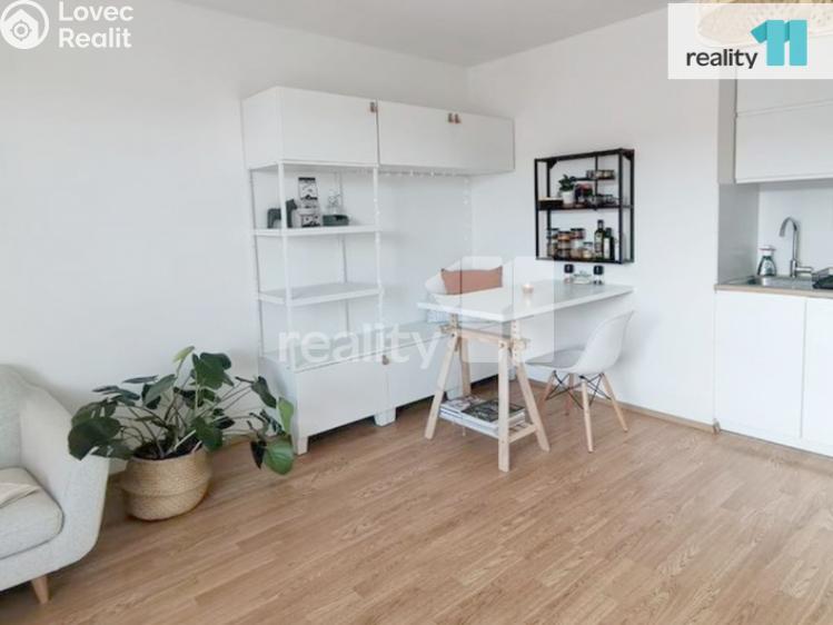 Prodej bytu 1+KK Hostivice, Ječná 1875 č. 4