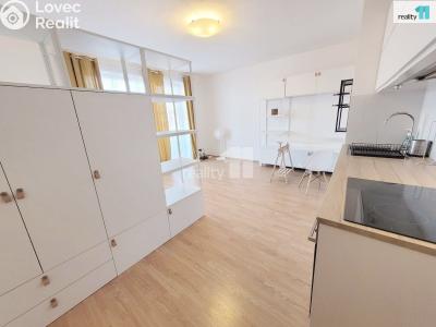 Prodej bytu 1+KK Hostivice, Ječná 1875 č. 2