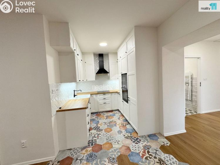 Pronájem bytu 3+KK Praha, Ševčíkova 1288/4 č. 5