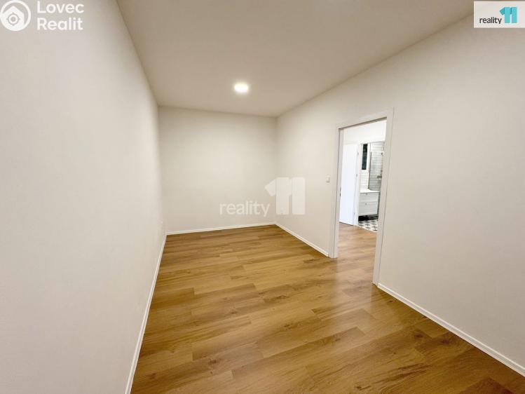 Pronájem bytu 3+KK Praha, Ševčíkova 1288/4 č. 7