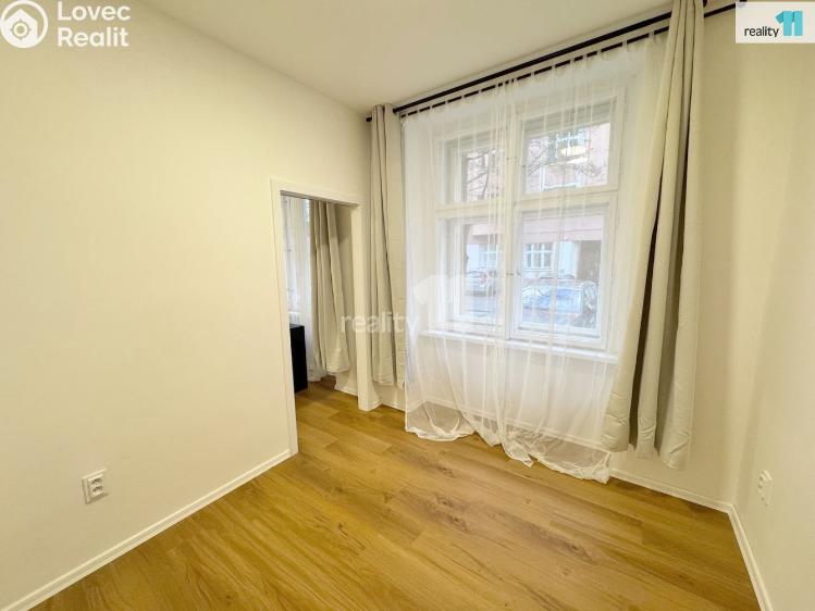 Pronájem bytu 3+KK Praha, Ševčíkova 1288/4 č. 10