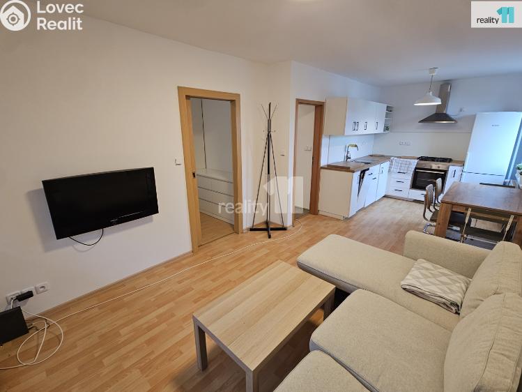 Pronájem bytu 2+KK Praha, Na vinobraní 3009/57 č. 7