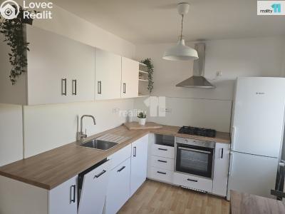 Pronájem bytu 2+KK Praha, Na vinobraní č. 1