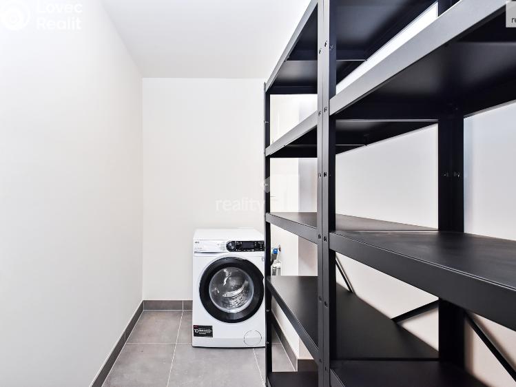 Pronájem bytu 2+KK Praha, Albrightové 3385/3 č. 12