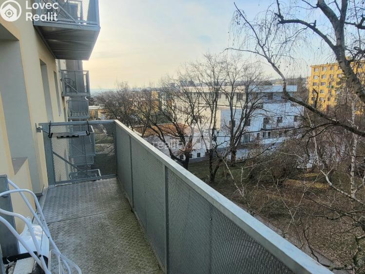 Pronájem bytu 2+1 Praha, Poděbradská 541/99 č. 9