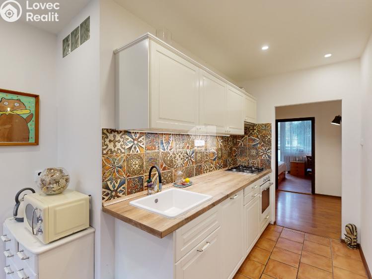 Prodej bytu 3+1 Praha, Dobratická 520 č. 4