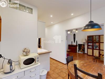 Prodej bytu 3+1 Praha, Dobratická 520 č. 2