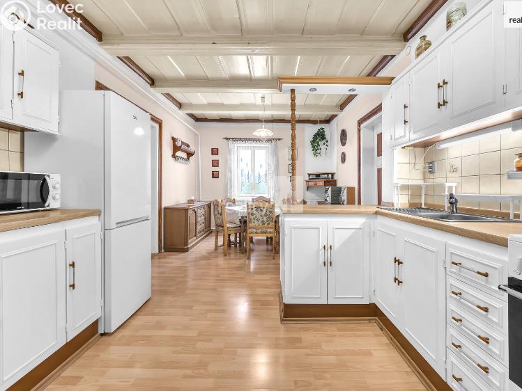 Prodej bytu 3+1 Kamenický Šenov, Sokolská 390 č. 1