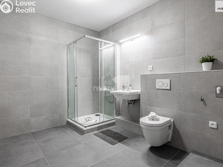 Pronájem bytu 2+KK Praha, V Holešovičkách 2518/36 č. 5