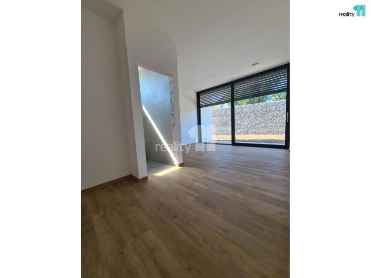 Prodej rodinného domu Ptice, Hlavní 118 č. 5