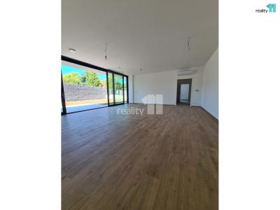 Prodej rodinného domu Ptice, Hlavní 118 č. 8