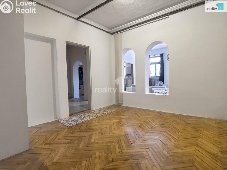 Pronájem bytu 2+1 Kroměříž, Riegrovo náměstí 153/27 č. 5