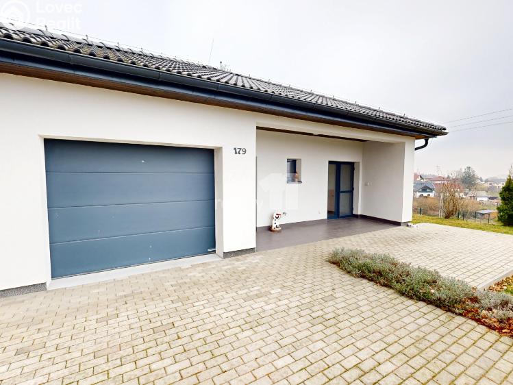 Prodej rodinného domu Věž č. 1