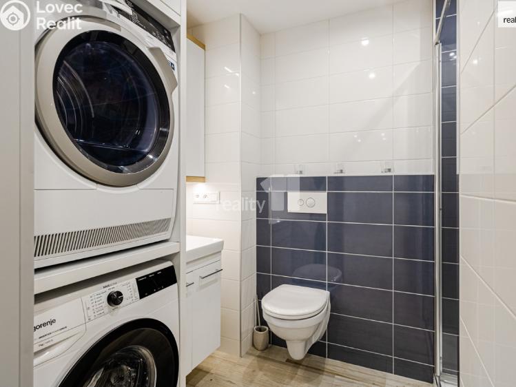 Pronájem bytu 1+KK Praha, Rubličova 969/1 č. 12