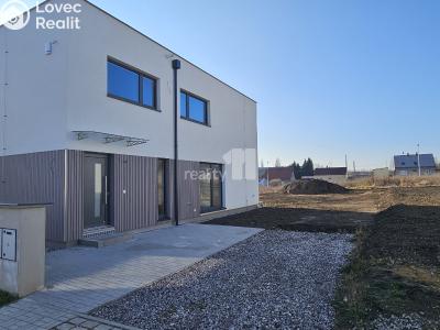 Pronájem rodinného domu Kladno, Pechlátova 640 č. 11