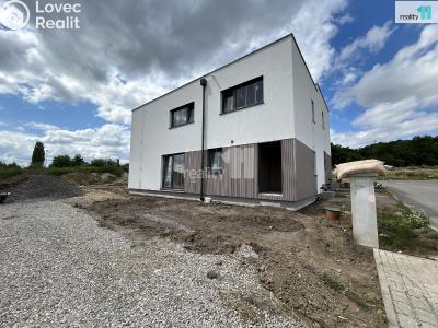 Pronájem rodinného domu Kladno, Pechlátova 640 č. 10