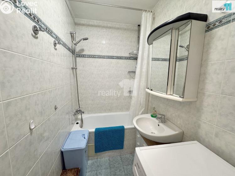 Pronájem bytu 2+KK Praha, Pod višňovkou 1702/2 č. 10