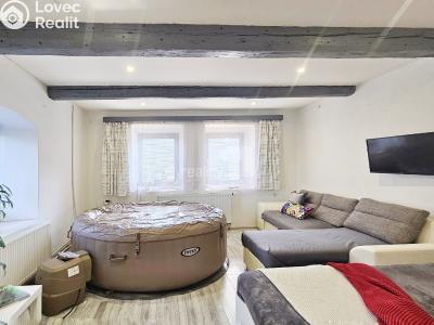 Prodej rodinného domu Krakovany č. 10