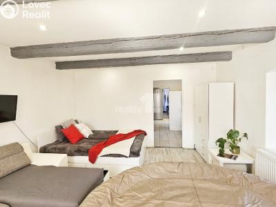 Prodej rodinného domu Krakovany č. 8