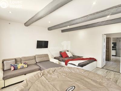 Prodej rodinného domu Krakovany č. 9