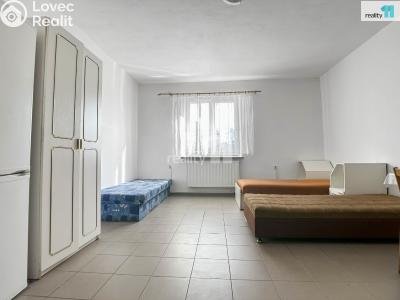 Pronájem bytu 1+KK Přerov, Dluhonská č. 4