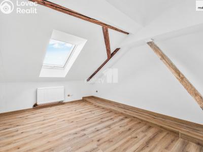 Pronájem bytu 4+KK Kouřim, Dubová 69 č. 7