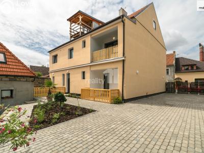 Pronájem bytu 4+KK Kouřim, Dubová 69 č. 19