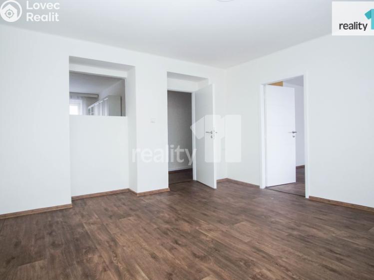 Pronájem bytu 2+1 Zlín, Fabiánka II 253 č. 3