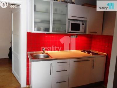 Pronájem bytu 1+1 Praha, Na hrázi č. 1