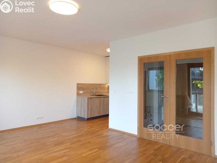 Pronájem bytu 2+KK Praha, Tibetská 806/2 č. 9