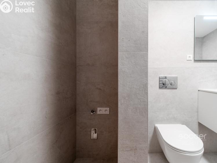 Pronájem bytu 2+KK Praha, Tibetská 806/2 č. 13