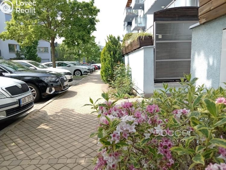 Pronájem bytu 2+KK Praha, Tibetská 806/2 č. 19