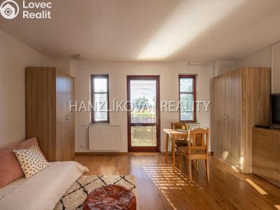 Prodej zemědělské usedlosti Pištín č. 12