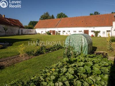 Prodej zemědělské usedlosti Pištín č. 19