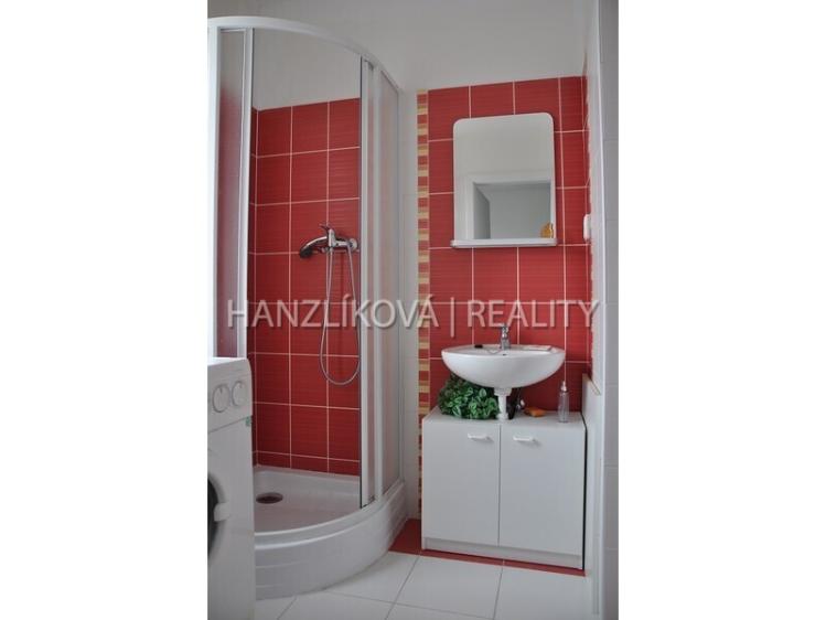 Pronájem bytu 1+KK České Budějovice, Lipenská č. 3